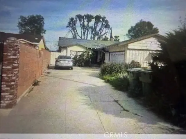 7232 Zelzah, Reseda, CA 91335 - #1