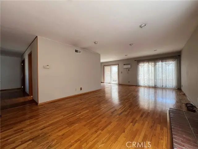 8294 Carburton, Long Beach, CA 90808 - #3