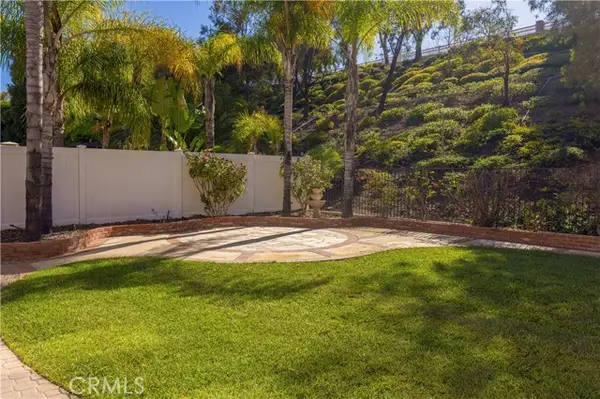 1916 Olympia Fields, Corona, CA 92883