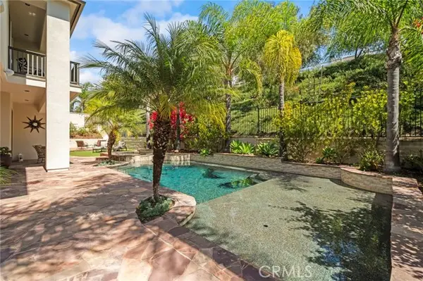 2 Rosana, Trabuco Canyon, CA 92679