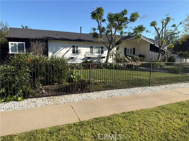 12472 Woodlawn Avenue, Tustin, CA 92780 - #2