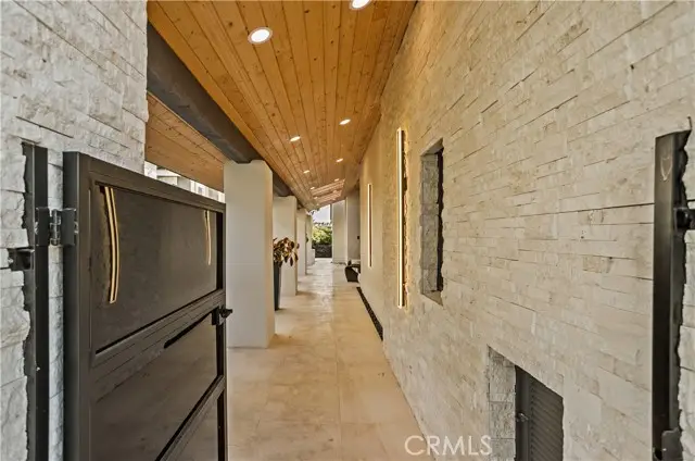 10 White Water Drive, Corona Del Mar, CA 92625 - #2