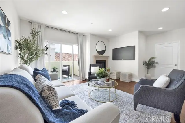 1726 Bentley Avenue  #PH3, Los Angeles, CA 90025 - #2