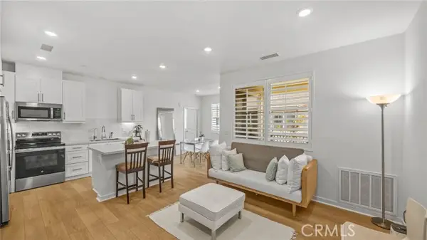 6123 Valentina Way  #302, Corona, CA 92880