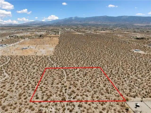2 Wintergreen Rd, Pinon Hills, CA 92372 - #1