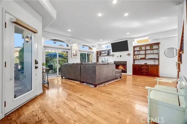 179 Pomona, Long Beach, CA 90803