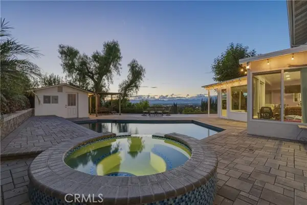 17132 Oak View, Encino, CA 91316