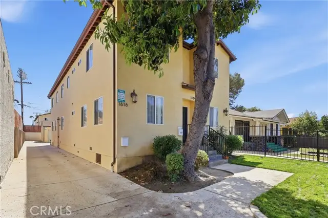 1614 39th Place, Los Angeles, CA 90062 - #1