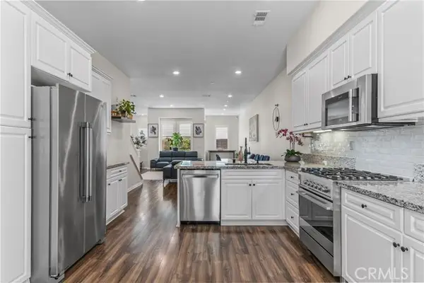 135 Neptune, Irvine, CA 92618