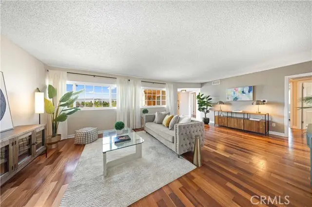 3900 Lenawee Ave.  #8, Culver City, CA 90232 - #2