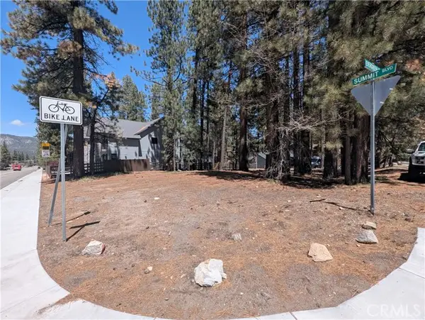 689 Summit Boulevard, Big Bear Lake, CA 92315