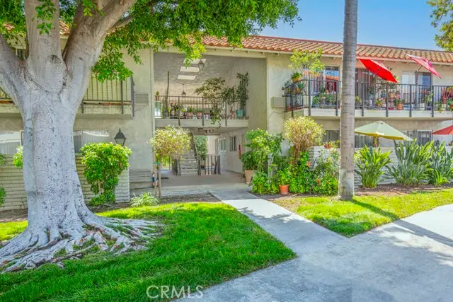 2266 Via Puerta, Laguna Woods, CA 92637 - #1