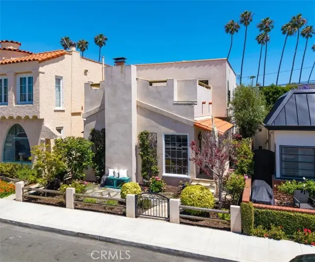 24 Via Di Roma Walk, Long Beach, CA 90803 - #1