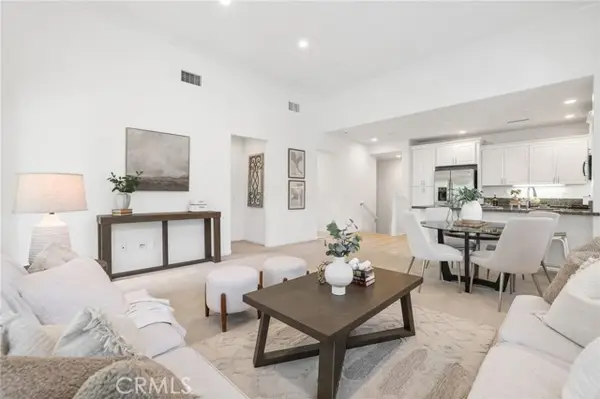 202 Rose Arch, Irvine, CA 92620