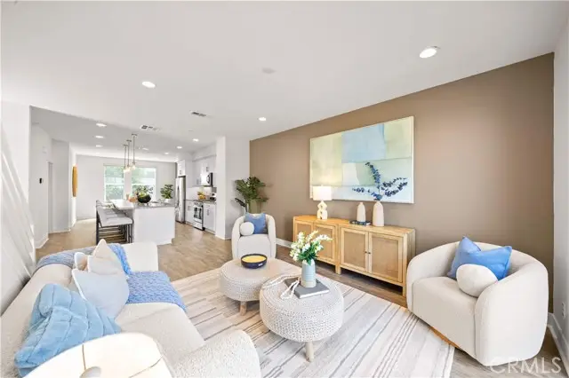 645 17th, Costa Mesa, CA 92627 - #1