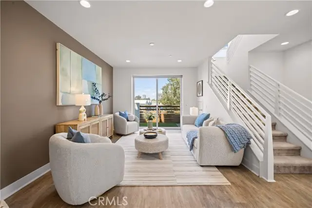 645 17th, Costa Mesa, CA 92627 - #2