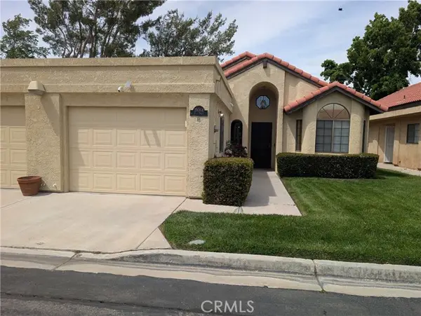 19064 Elm Dr, Apple Valley, CA 92308