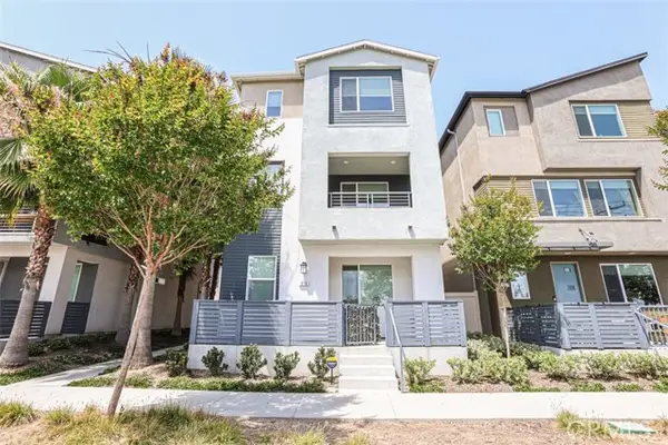 919 2nd, Santa Ana, CA 92701