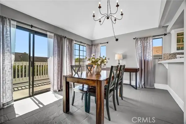 4682 WARNER Avenue  #C304, Huntington Beach, CA 92649