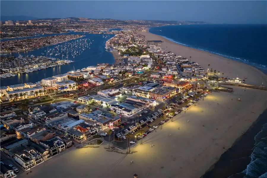 2212 Oceanfront, Newport Beach, CA 92663 - #2