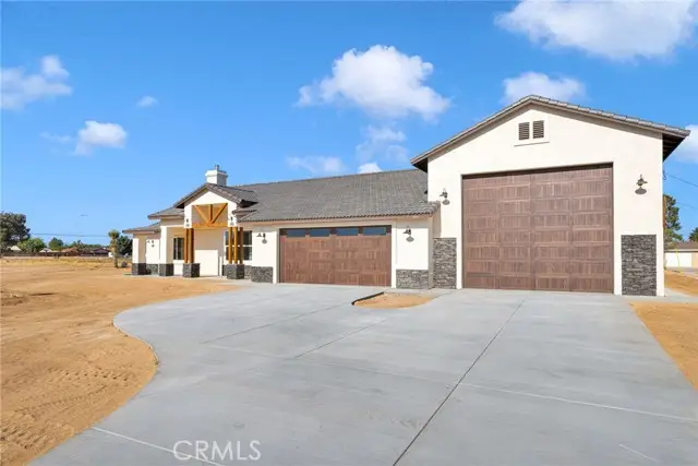 13710 Iroquois Road, Apple Valley, CA 92307 - #3