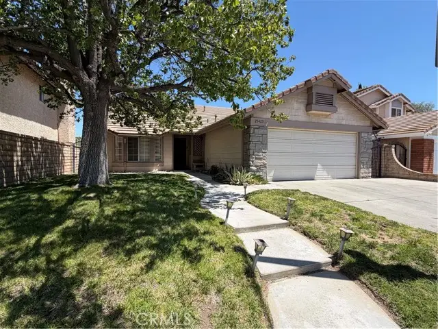 25420 Sheffield Ln, Saugus, CA 91350 - #2