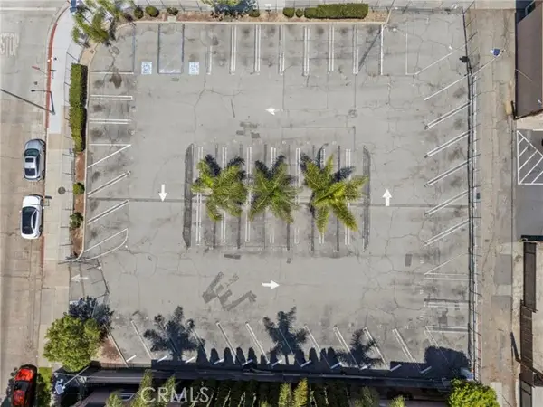 202 17th, Santa Ana, CA 92706