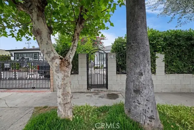3529 10th Avenue, Los Angeles, CA 90018 - #1