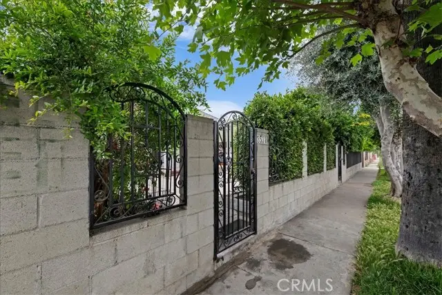 3529 10th Avenue, Los Angeles, CA 90018 - #2