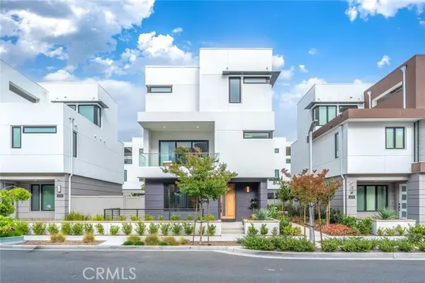 16158 Veterans Way, Tustin, CA 92782