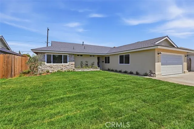 2113 Forest, Santa Ana, CA 92704 - #2