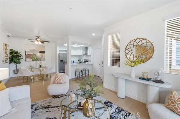 225 Gallery, Tustin, CA 92782