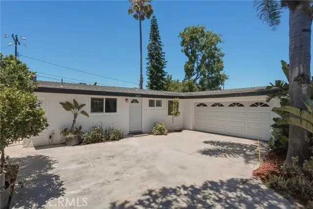 2107 Pomona, Costa Mesa, CA 92627 - #1
