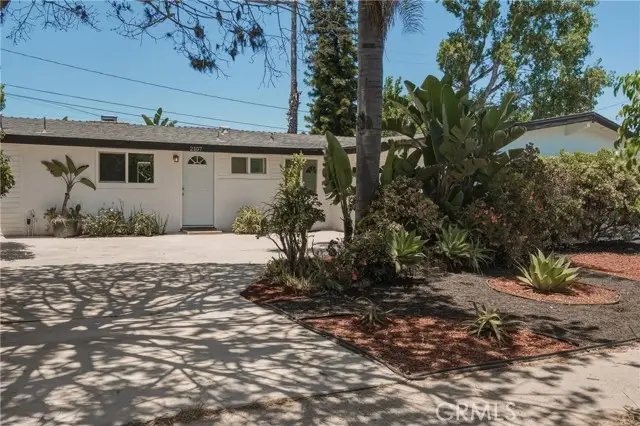 2107 Pomona, Costa Mesa, CA 92627 - #3
