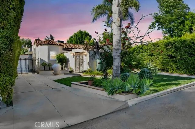 11301 Blix, North Hollywood, CA 91602 - #2