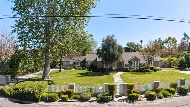 8756 Encino Avenue, Northridge, CA 91325 - #2