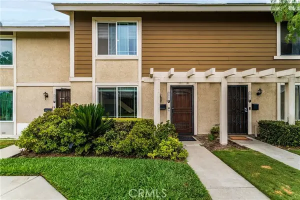 2921 S Sycamore St  #E, Santa Ana, CA 92707