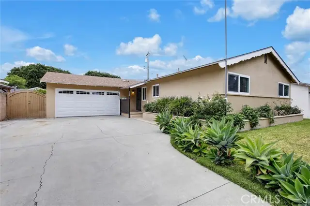 2420 Artesia, Santa Ana, CA 92704 - #2