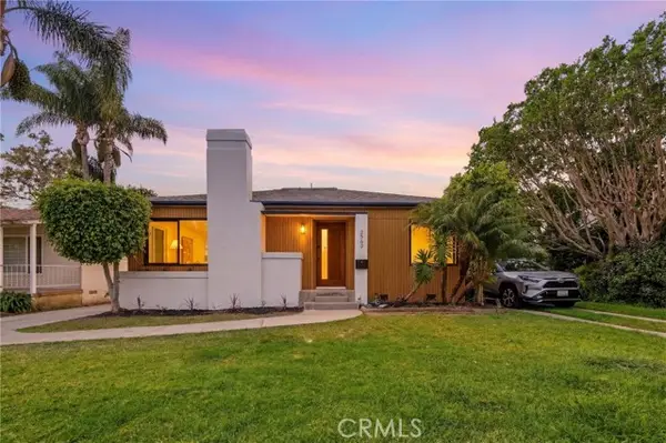 2563 Bentley, Los Angeles, CA 90064