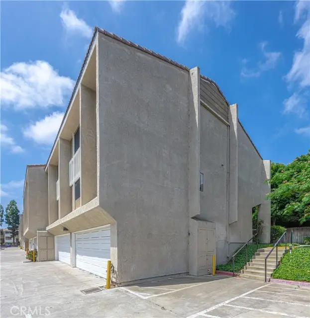 380 Wilson  #F106, Costa Mesa, CA 92627 - #3