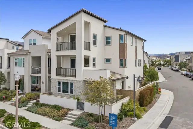 427 Flycatcher, Irvine, CA 92618 - #3