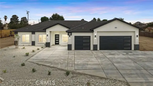 15561 Apple Valley Road, Apple Valley, CA 92307 - #2