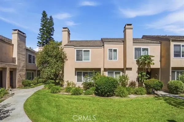 101 Riverdale  #9, Orange, CA 92865