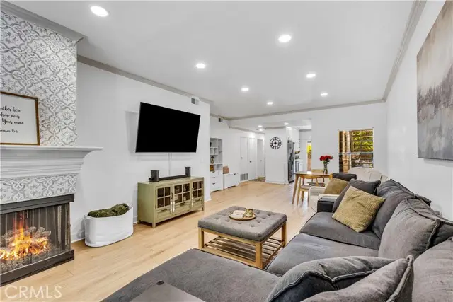 2542 Macarthur Boulevard, Santa Ana, CA 92704 - #1