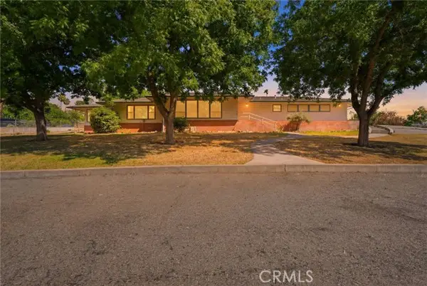 84 S Park St, Porterville, CA 93257