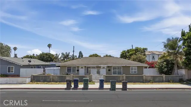 8122 Slater, Huntington Beach, CA 92647 - #1
