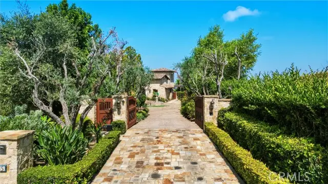 35 Salt Bush, Irvine, CA 92603 - #2