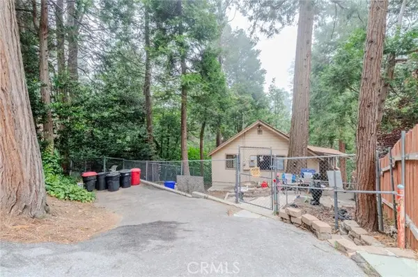 753 Woodland, Crestline, CA 92325