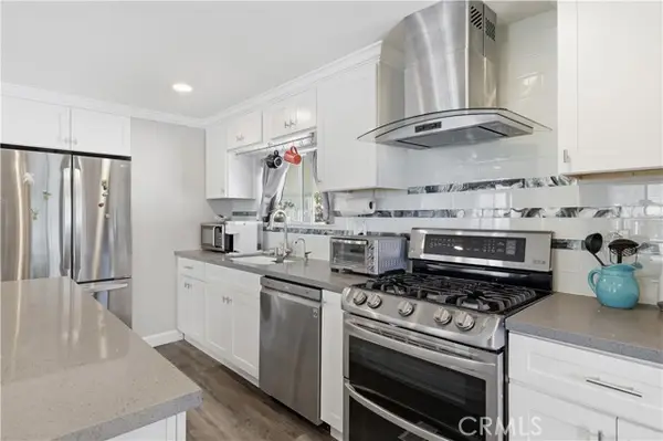 80 Huntington  #516, Huntington Beach, CA 92648