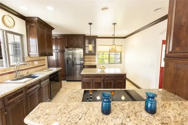 2455 Nipomo, Long Beach, CA 90815 - #2